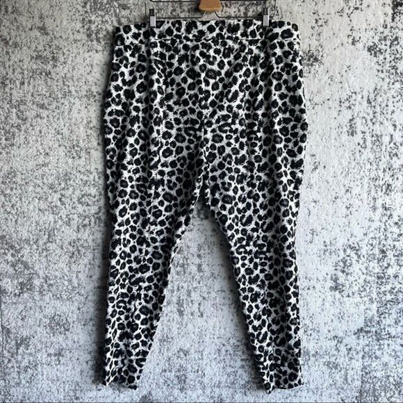 Lane Bryant The Allie Leggings Plus Size 24 Animal Print Monotone Black White - Picture 6 of 11
